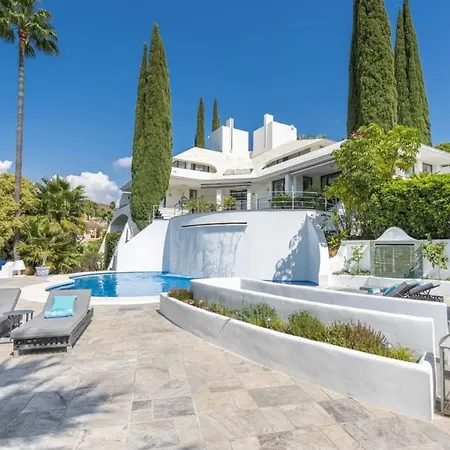 Will Fall In With Beautiful House Marbella