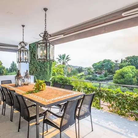 Villa Will Fall In With Beautiful House